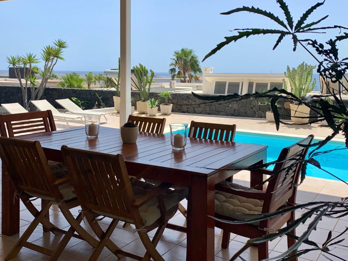 Villa Dois Mares ปูแอร์โตกาเลโร ภายนอก รูปภาพ