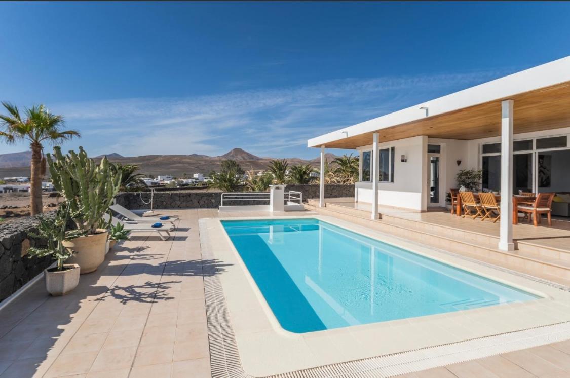 Villa Dois Mares ปูแอร์โตกาเลโร ภายนอก รูปภาพ
